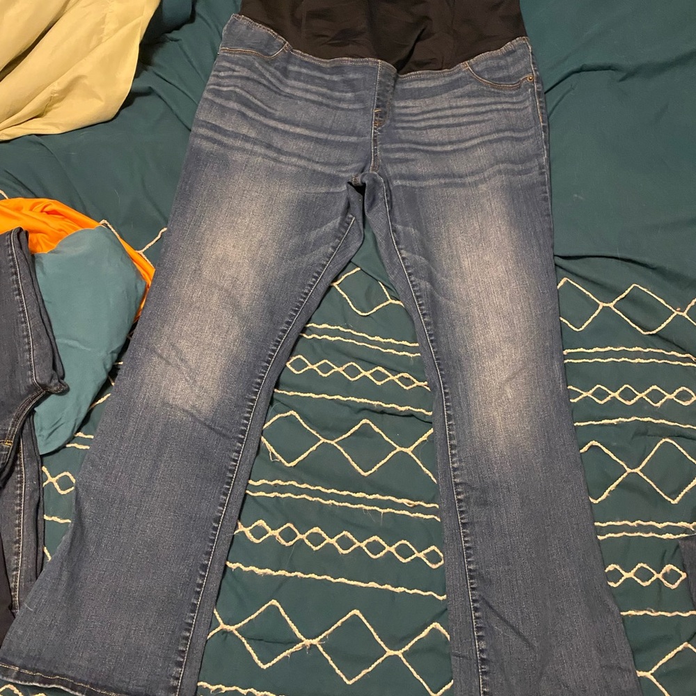 Maternity jeans